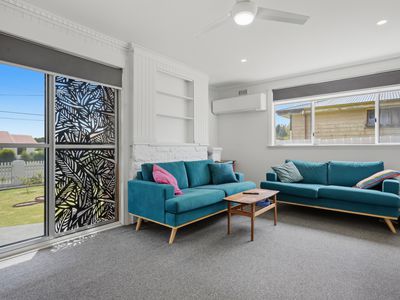 17 Parish Crescent, George Town