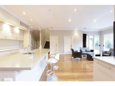 267 Mill Point Road, South Perth