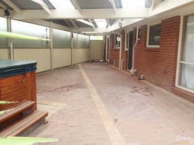 69 Glencairn Avenue, Hallam