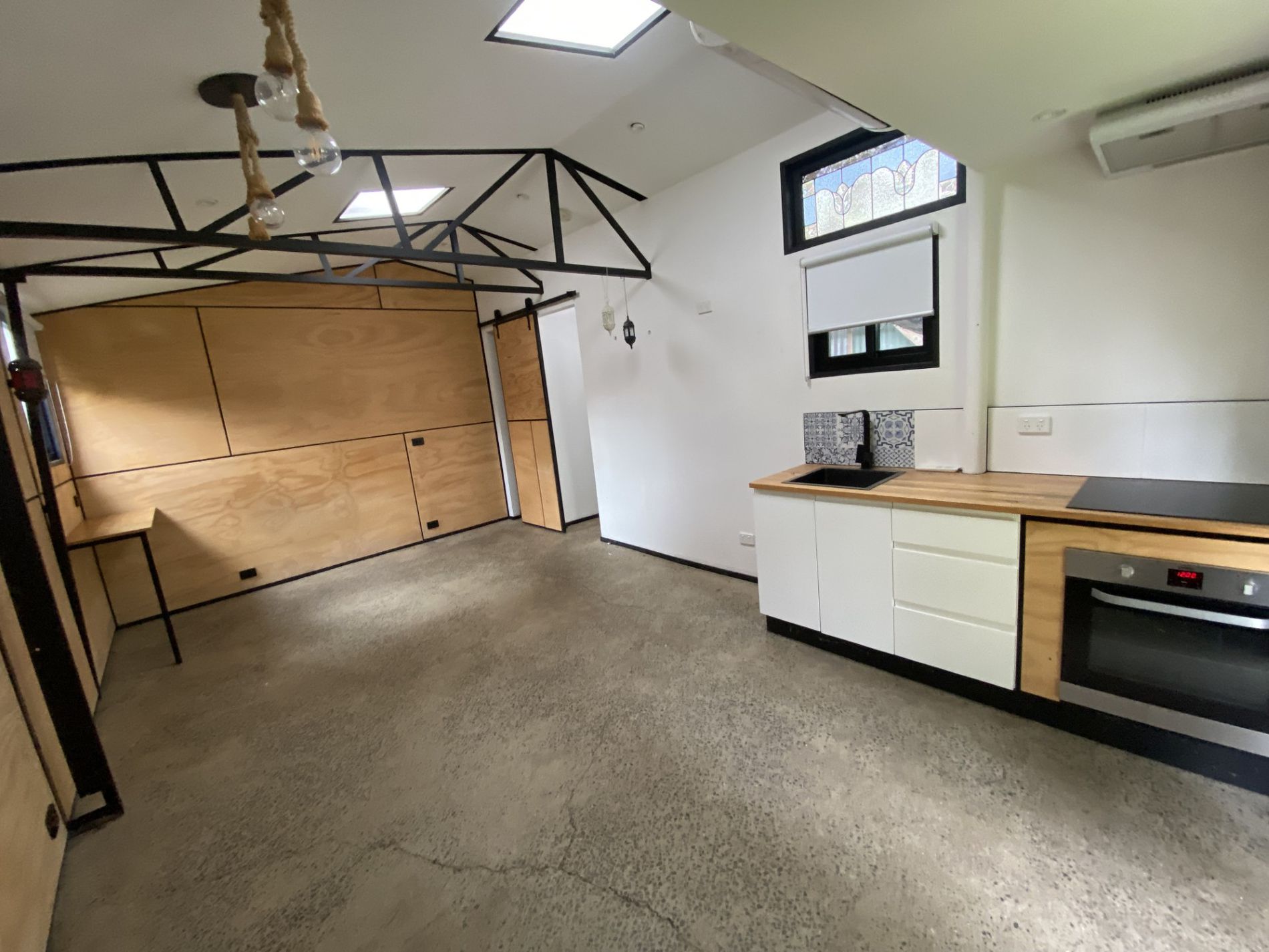 12 Orient Grove, Brunswick