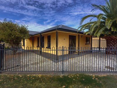 184 High Street, Kangaroo Flat