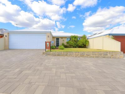 15 Yindana Blvd, Lakelands