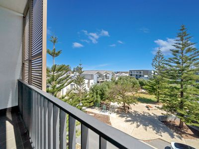 32 / 22 Heirisson Way, North Coogee