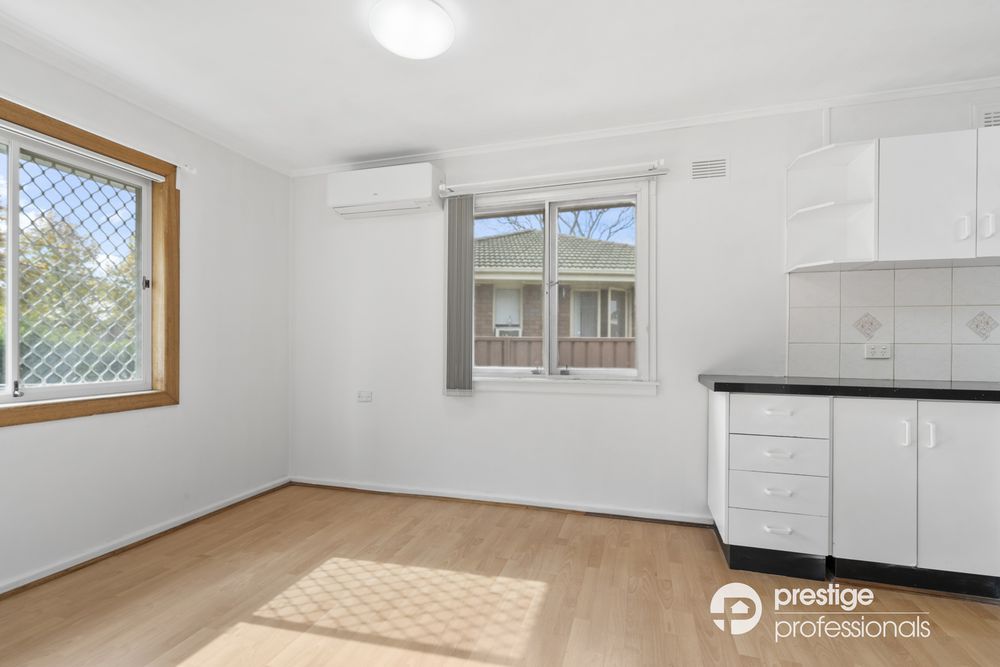 15 Huon Crescent, Holsworthy