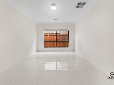 11 Pygora Way, Clyde North