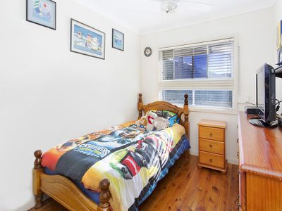 73 Thirroul Road, Kanahooka