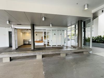 Shop 1C / 82-84 Marine Pde , Southport