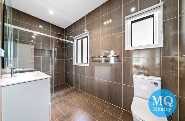 16 Hillcrest Avenue, Villawood