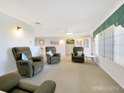 54 Frangipanni Avenue, Kawungan