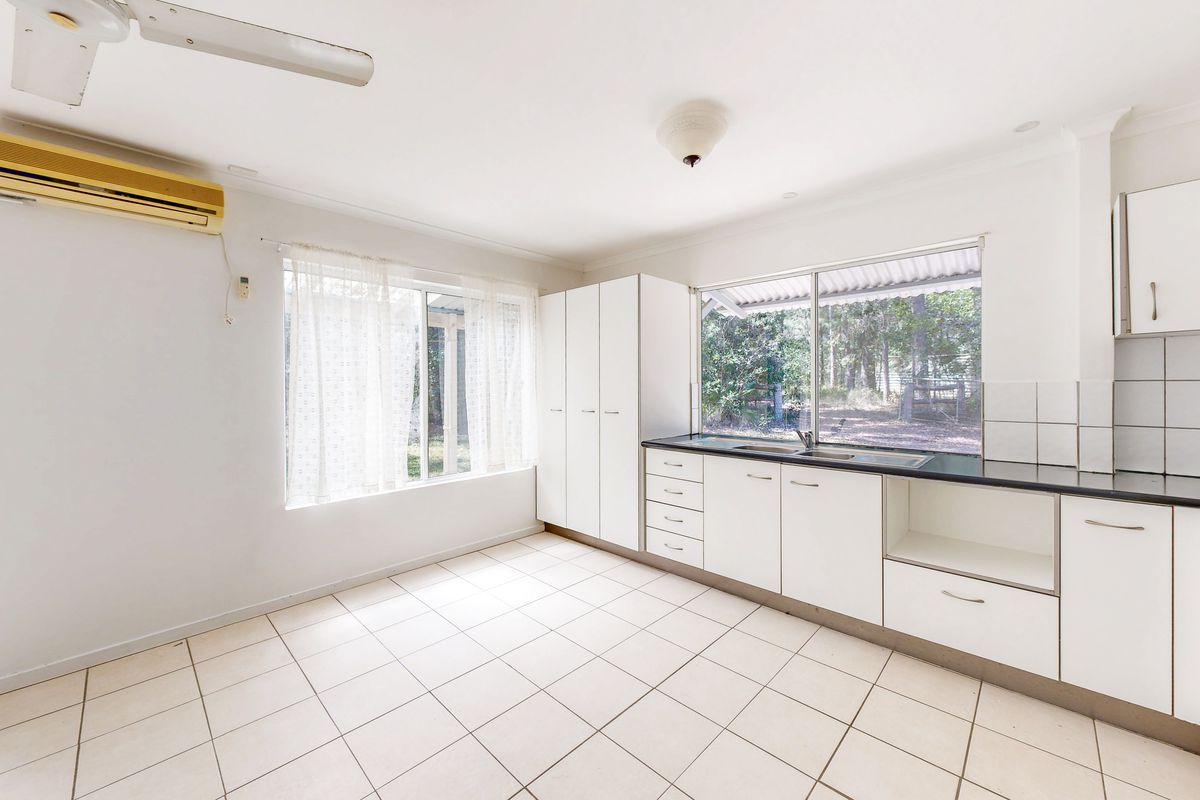 1124 Louis Bazzo Drive, Cootharaba