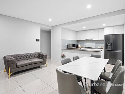 21 / 15 Toongabbie Road, Toongabbie