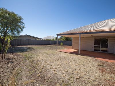 10 Homestead Ramble, Newman