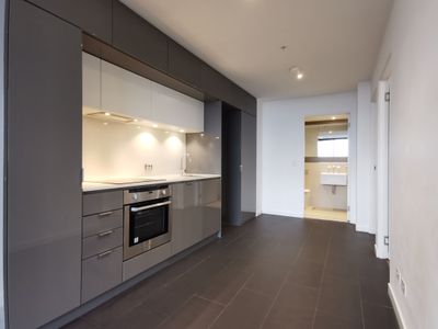 2320 / 555 Swanston Street, Carlton