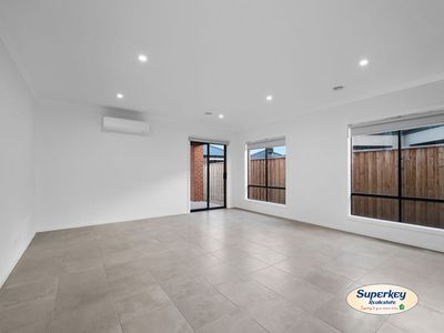 33 Pomodoro Road, Tarneit
