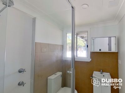 2 / 4 Gloucester Avenue, Dubbo
