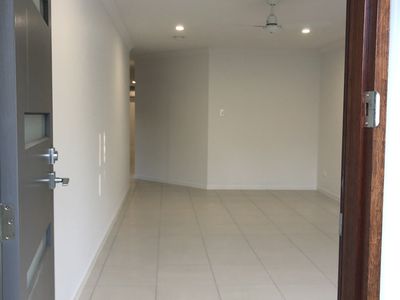 26 Eiger Street, Holmview
