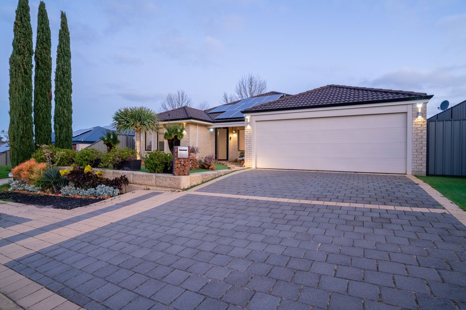 4 Yelbeni Loop, Baldivis