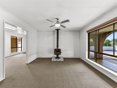 11 Adelaide Road, Millicent