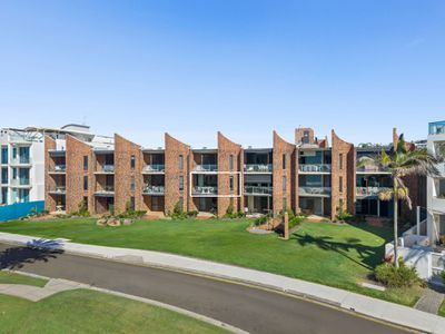 11 / 4 Juan Street, Alexandra Headland