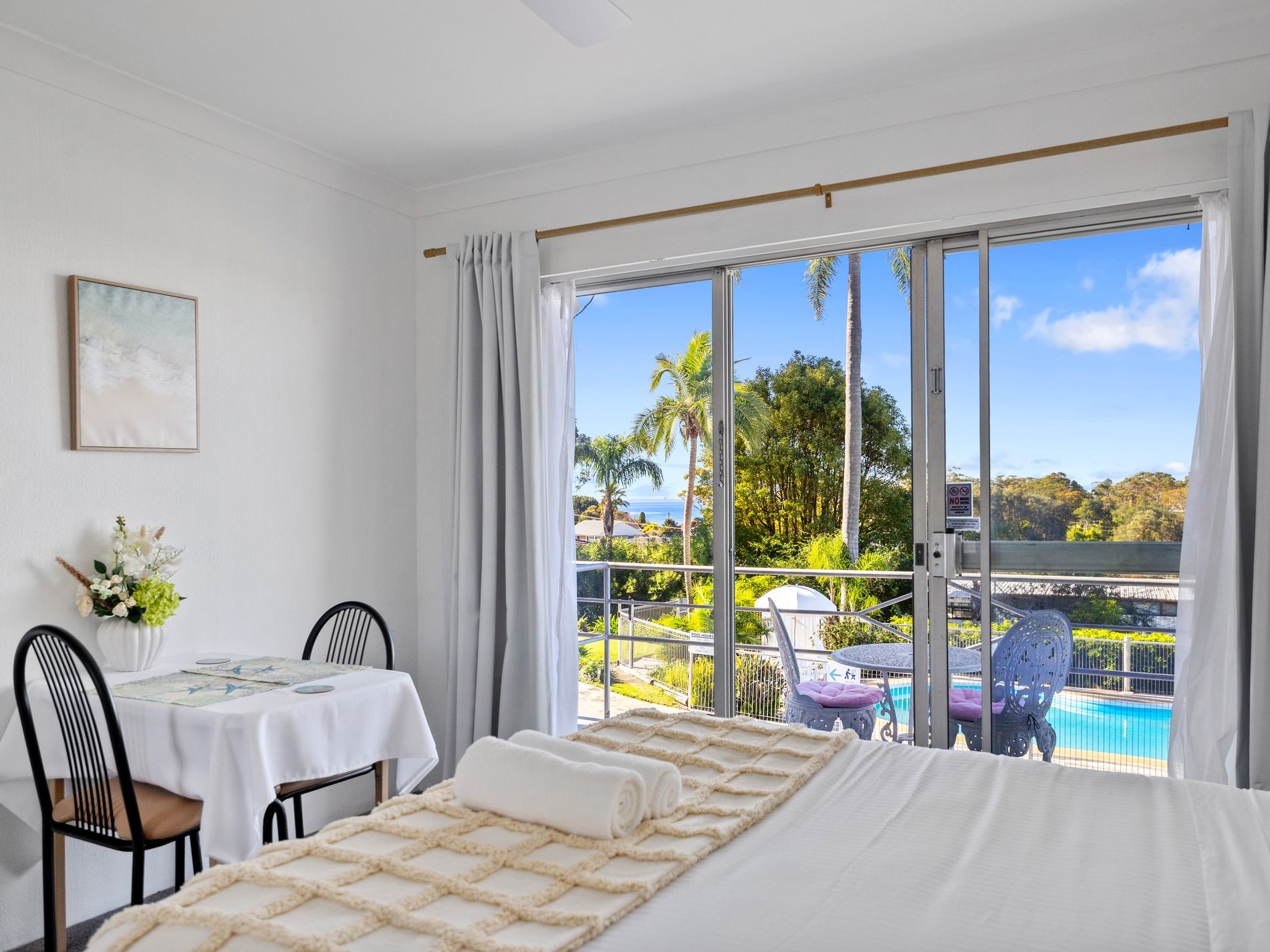 10 Princes Highway, Mollymook