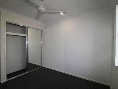 11 Rise Crescent, Pimpama