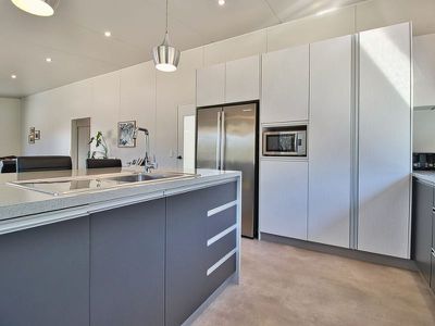 50 Tuart Close , Stake Hill
