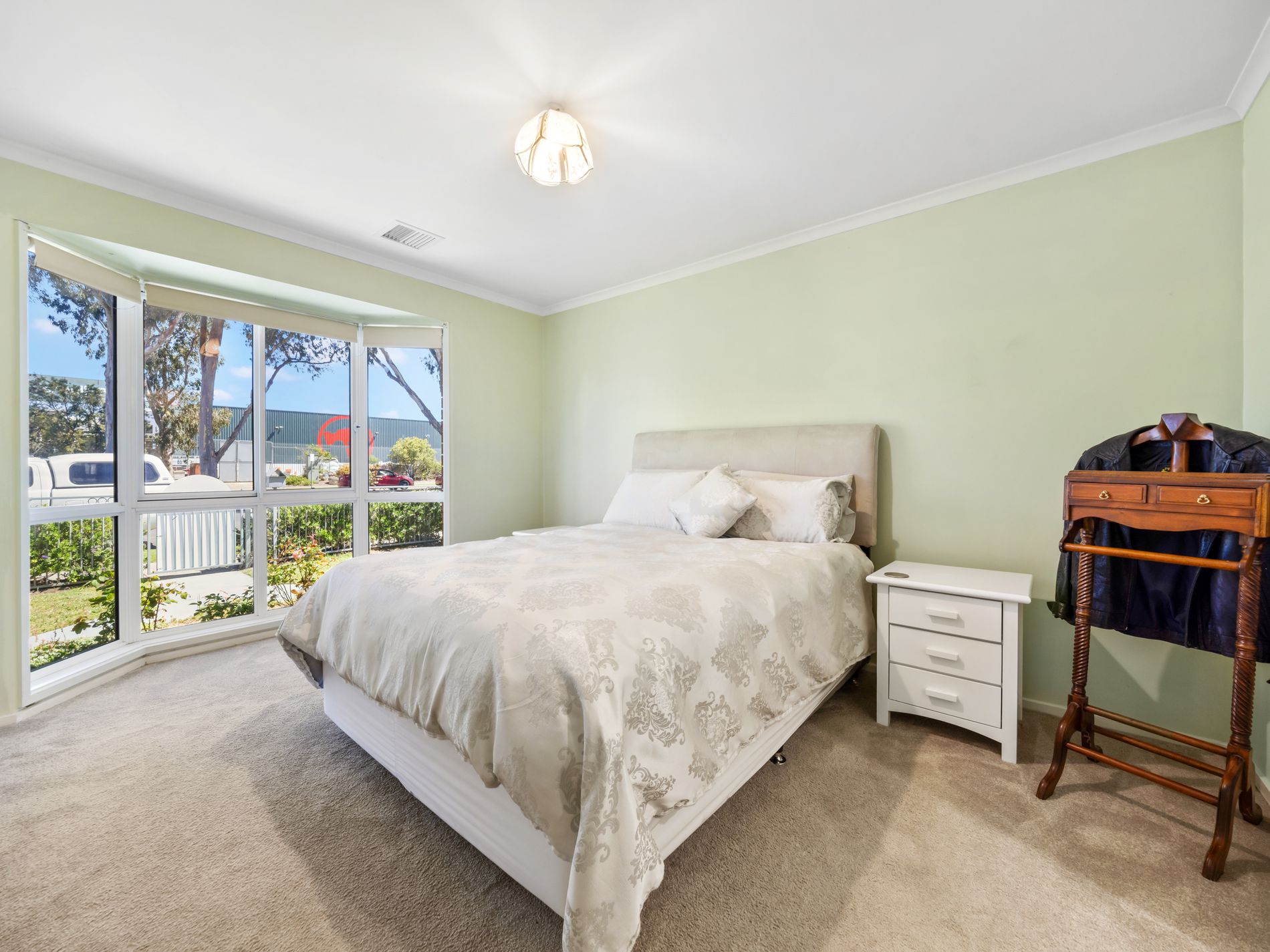 43 MacArthur Street, Sale