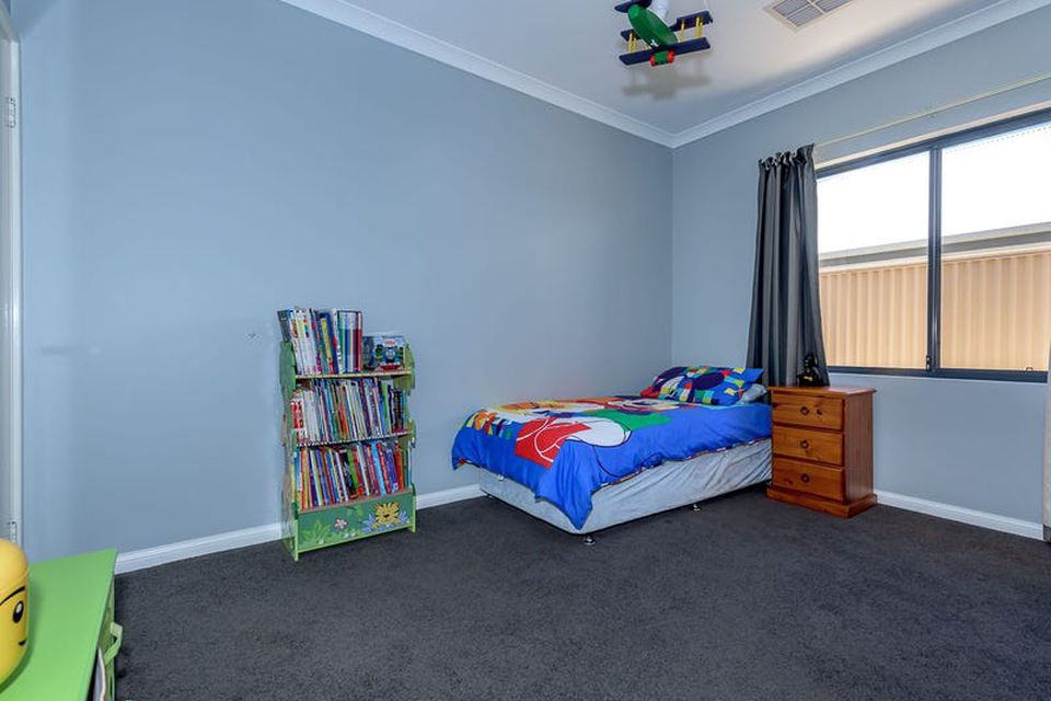 30 Blaxland Terrace , Baldivis