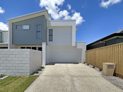 16B Staccato Way, Palmview