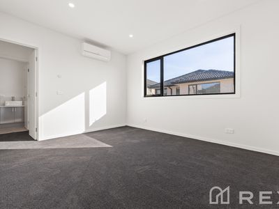 2 Shan Place, Hampton Park