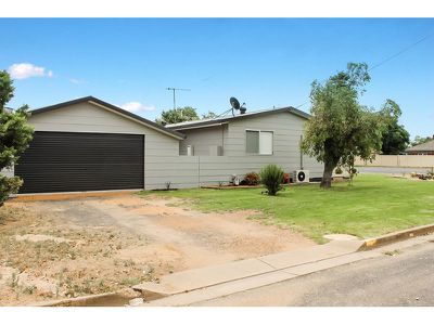 118 Cathundril Street, Narromine