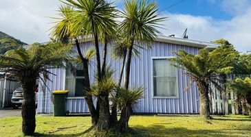 2 Blackwood Avenue, Rosebery