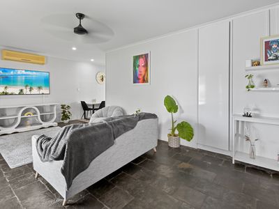 5 MARVIN CLOSE, White Rock