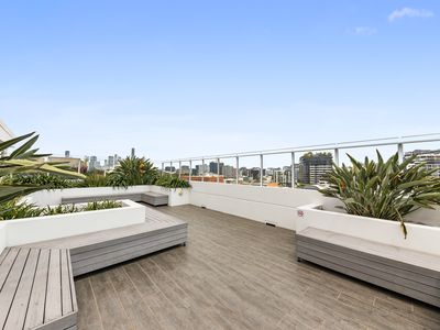 708 / 113 Commercial Road, Teneriffe