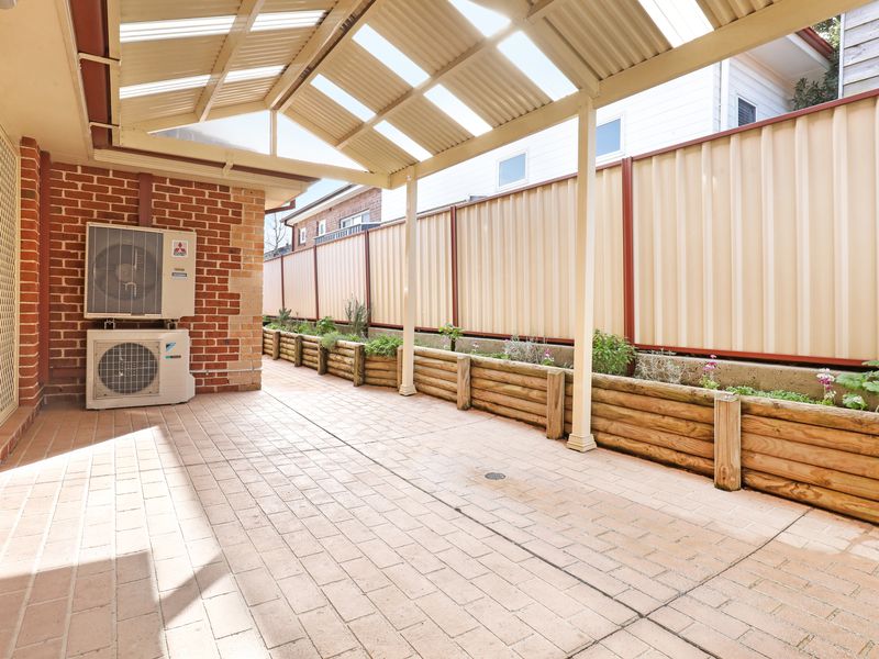 2 / 39 Dempster Street, West Wollongong