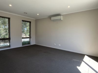 47 Treefern Street, Leopold