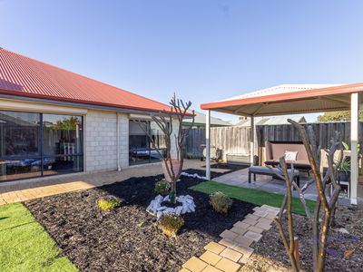 10 Glenallen Way, Ellenbrook