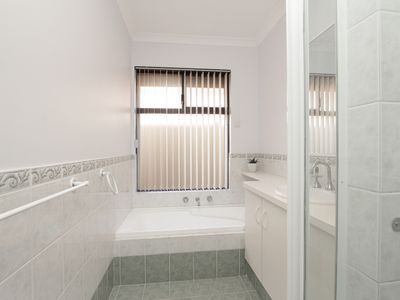 20B Myindee Way, Nollamara
