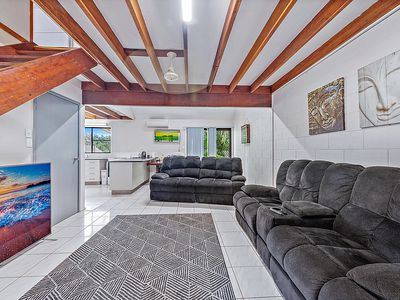 3 / 4 Border Drive, Cannonvale