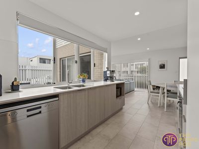 19 Catseye Walk, Treeby