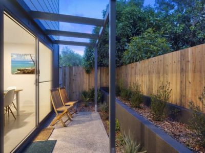 2 / 104 Torquay Road, Scarness