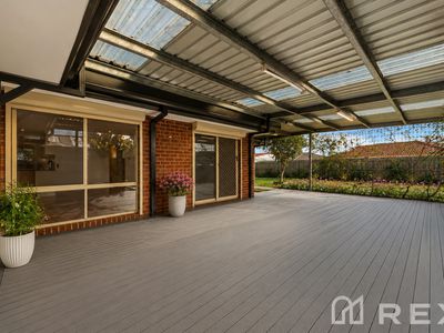 60 Hamilton Drive, Cranbourne North