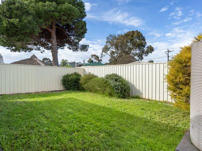 10 / 40 York Terrace , Salisbury