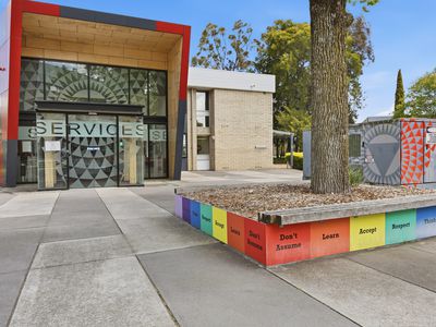 B2 / 75 Newnham Drive, Newnham