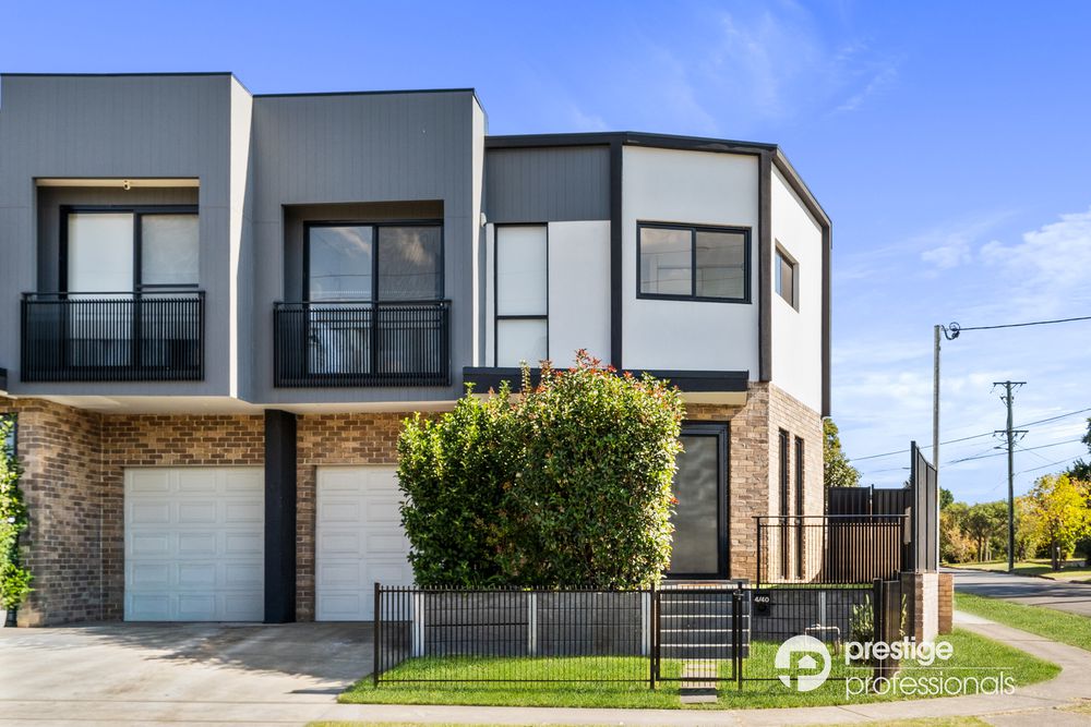4 / 40 Bungarra Crescent, Chipping Norton