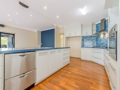 7 Verona Cres, Falcon