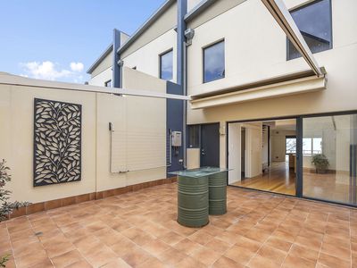 6 Boans Lane, East Perth