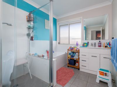 14 Dawson Avenue, Thabeban