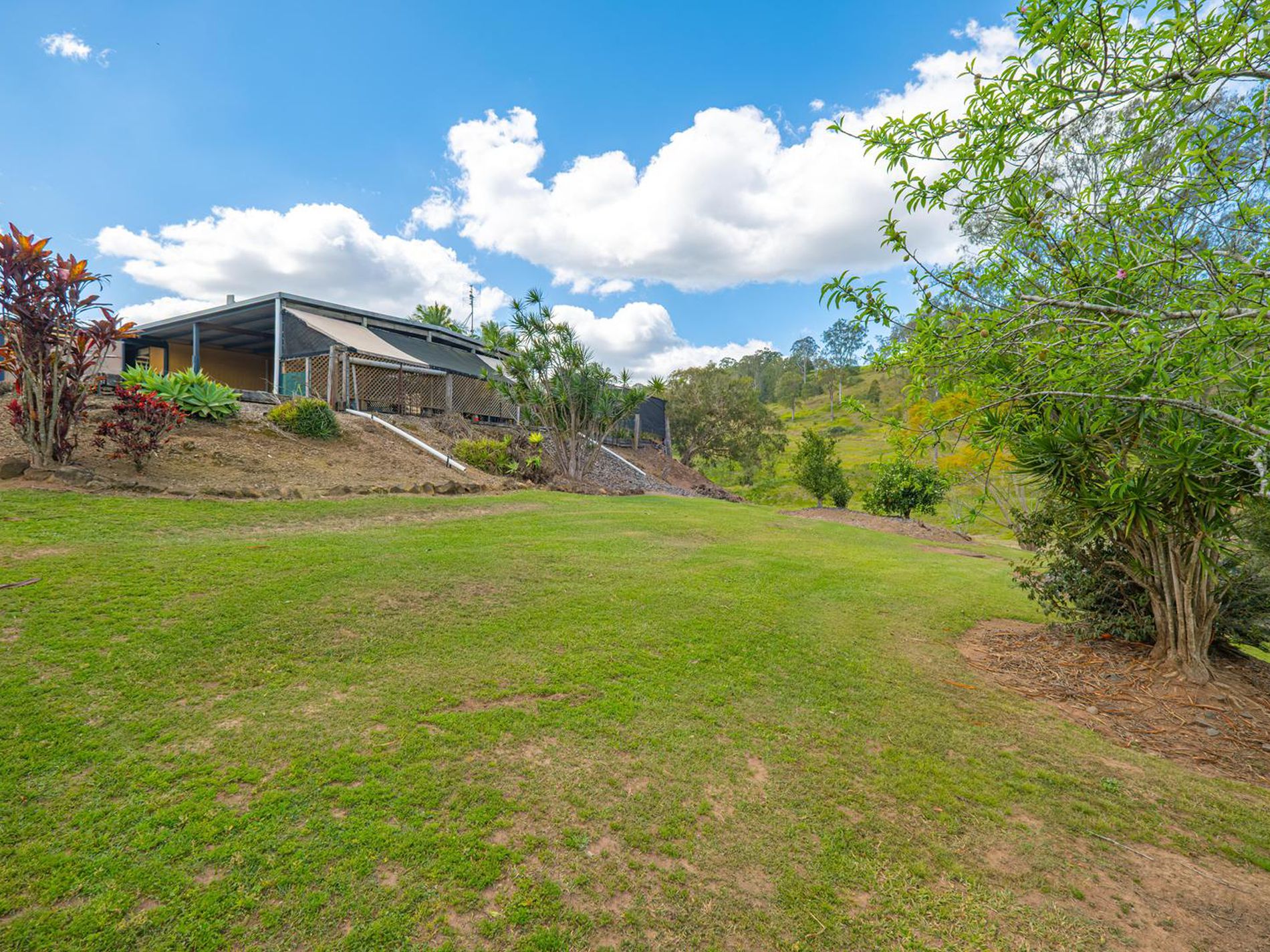 54 SUTTON ROAD, Coolabine