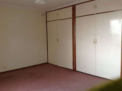 1 / 2 Clarence Street, Geelong West